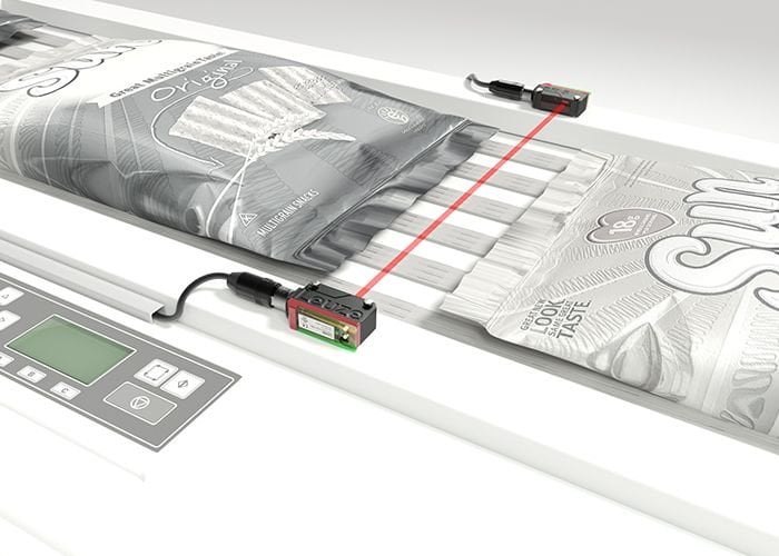 Leuze: Tecnologia dei sensori economicamente convincente per le linee di trasporto e il packaging 